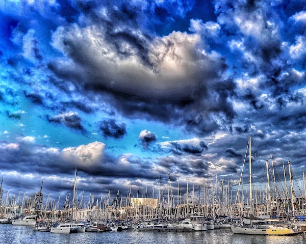 Port vell in Barcelona 4