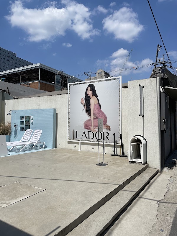 LADOR