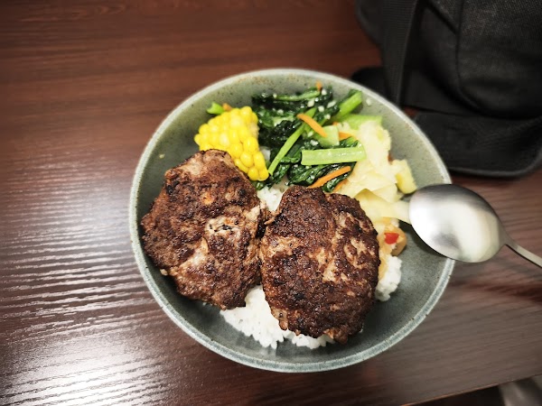 小歐圓餐館煙燻漢堡肉 4