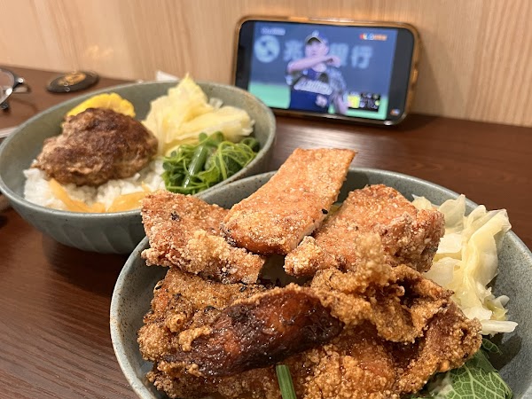 小歐圓餐館煙燻漢堡肉 2