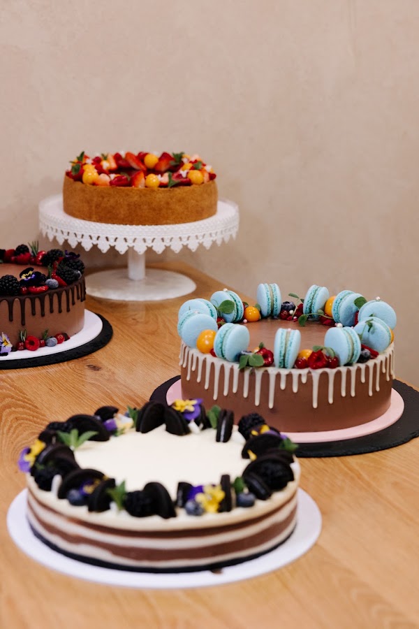 Share Sweet & Wine Bar 4