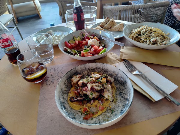 Nosotros Mykonos 2