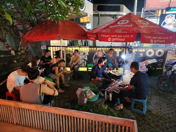 Sate Babi Street Food Warenda 1