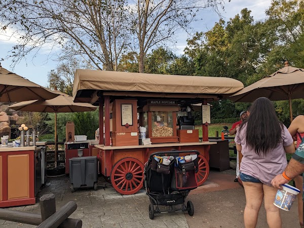 Canada Popcorn Cart 5