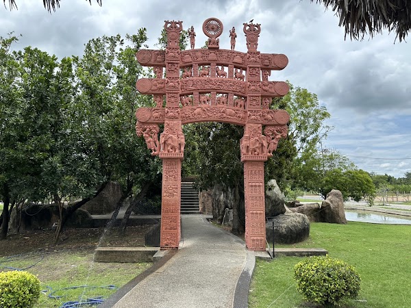 Wat Panyanantaram 4