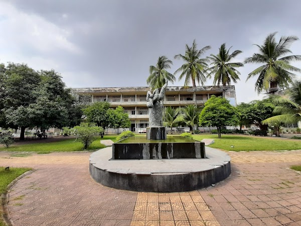 Tuol Sleng Genocide Museum 5