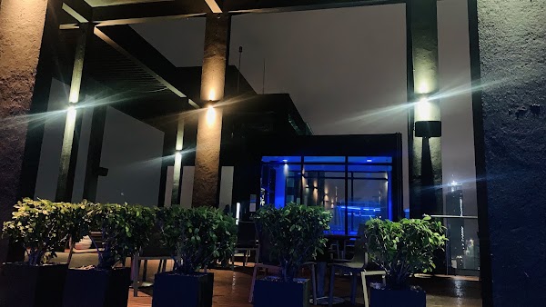 Vistas Bar