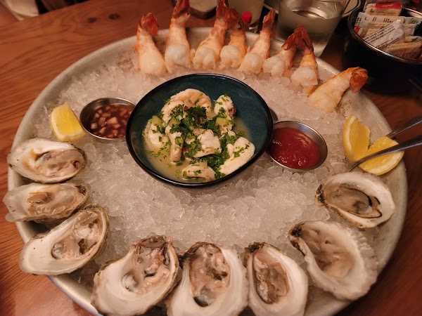 Caroline's Oyster Bar 4