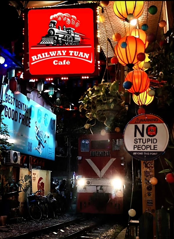 RAILWAY TUAN CAFE (The ORIGINAL) ) 2