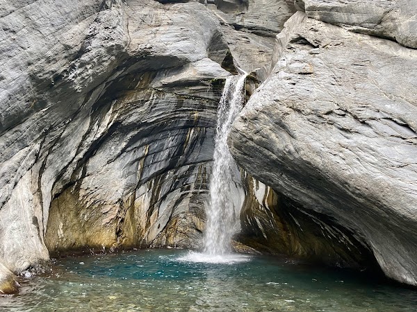 Feilong Waterfall 1