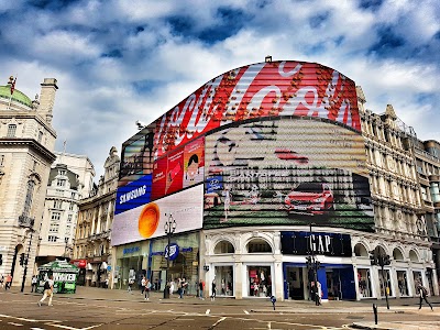 Piccadilly Circus 2