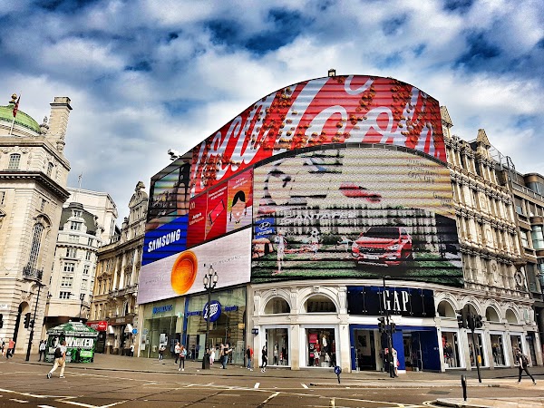 Piccadilly Circus 1
