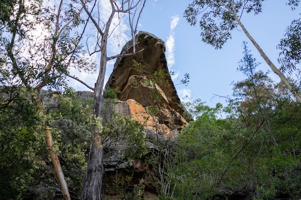 Hanging Rock 3