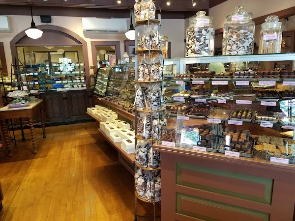 Harbor Candy Shop 5