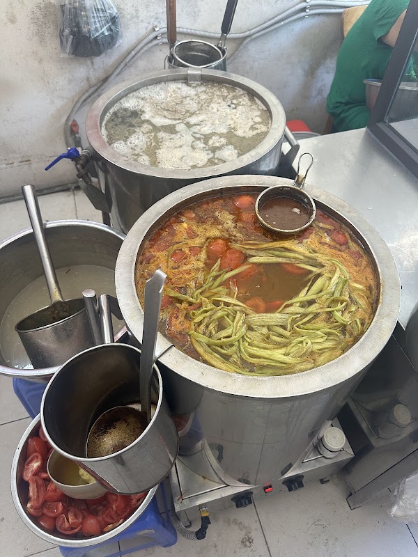 Cô Thảo Bún Dọc Mùng 4