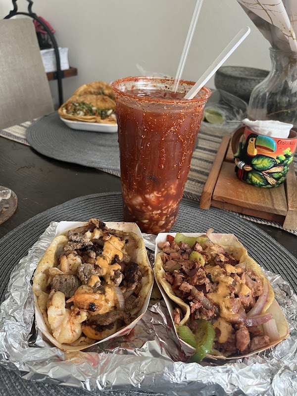 Mariscos & Birria El Prieto 5