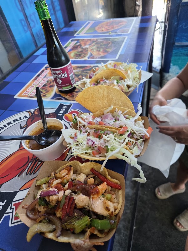 Mariscos & Birria El Prieto 4