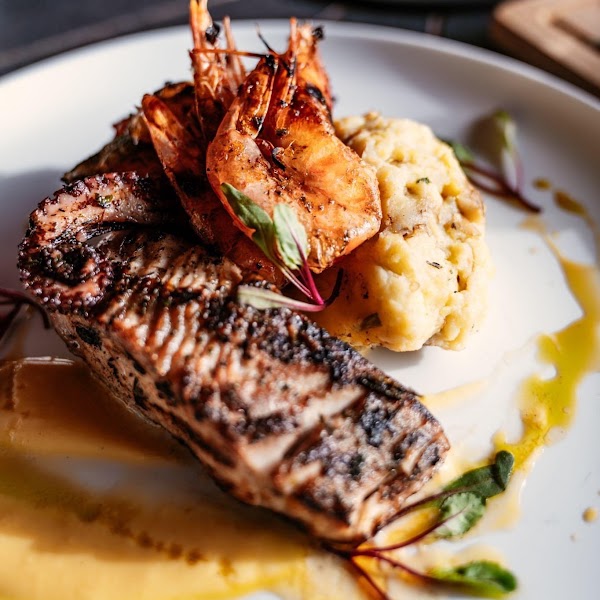 Peninsula CR Steak & Seafood Grill 5