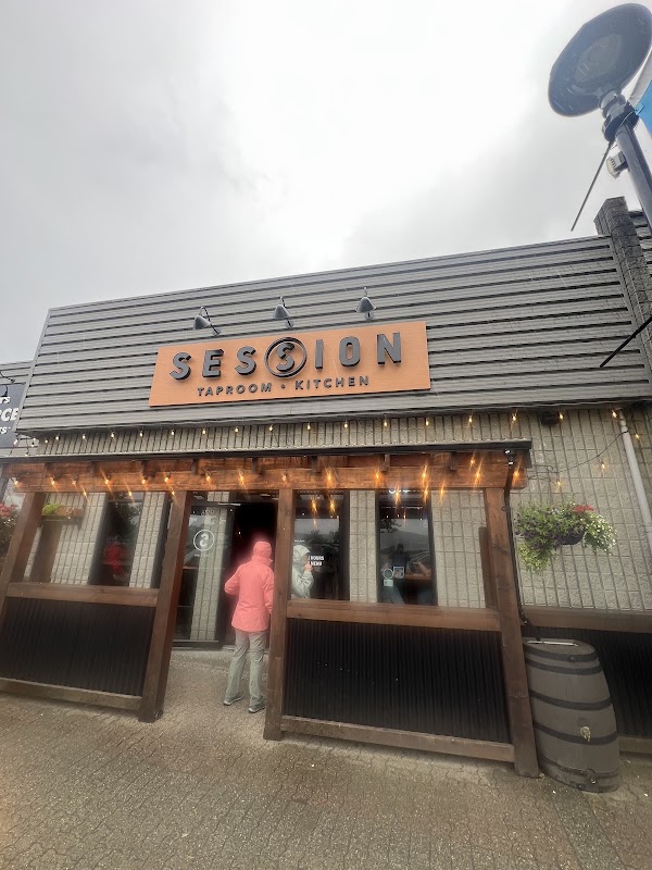 Session Taproom + Kitchen 2