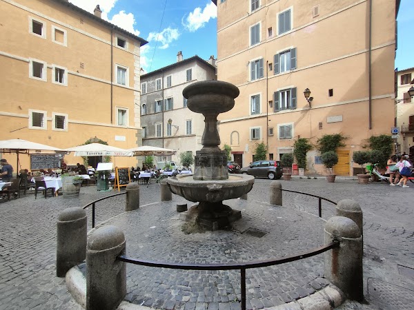 Via dei Coronari 2