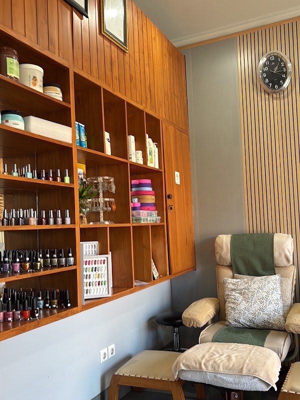 Peni Weni salon 1