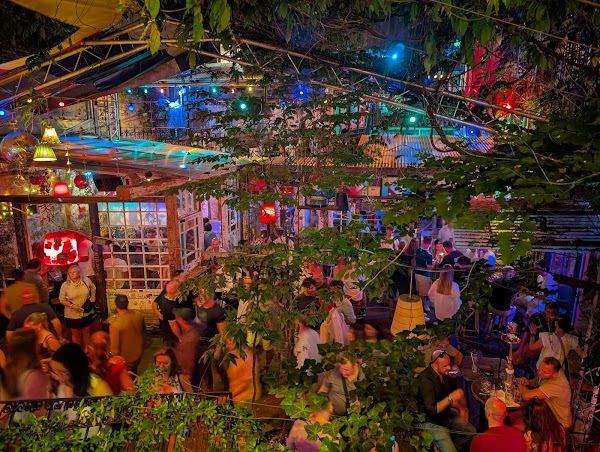 Ruin Bars Budapest 4