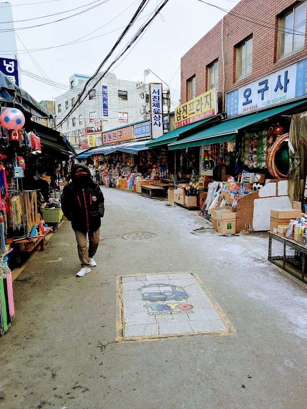 Dongdaemun District 4