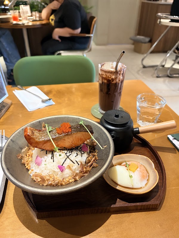 arest Cafe Bukit Indah 4