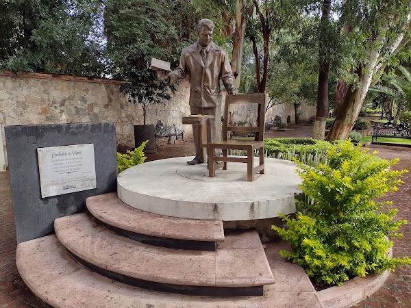 Arte Tequisquiapan Garden 1