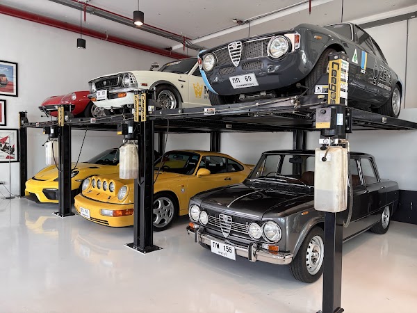 6 Zero Garage & Roaster