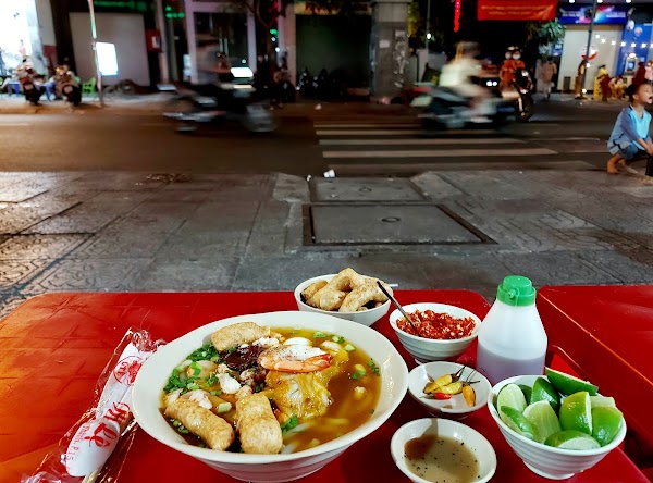 Bánh canh cua Út Lệ 5