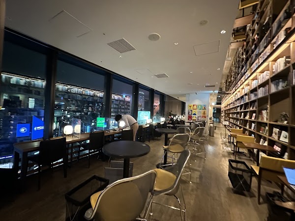 SHARE LOUNGE TSUTAYA BOOKSTORE Shibuya Scramble Square 2