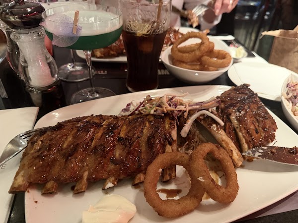 Angus Steakhouse 4