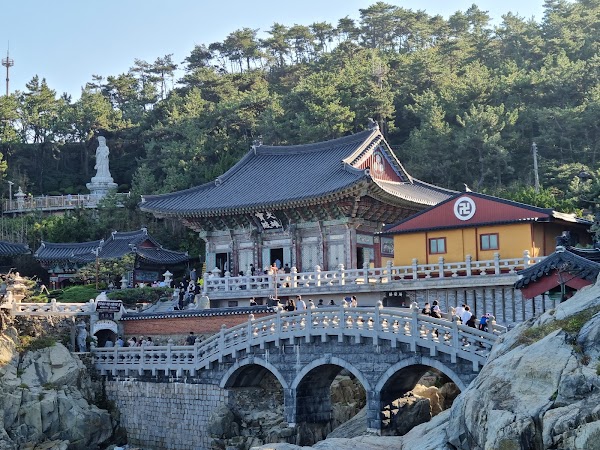 Haedong Yonggungsa Temple, Busan 1