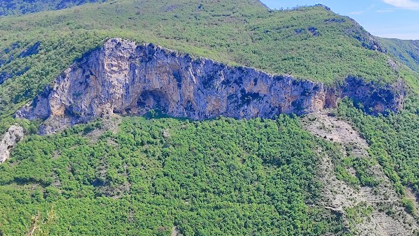 Cyclops’ Eye (Syri i Cikllopit) 4