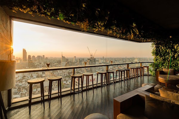Scarlett Wine Bar & Restaurant 3