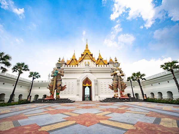 Legend Siam Pattaya