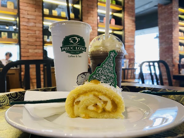 Phúc Long Coffee & Tea Express 4