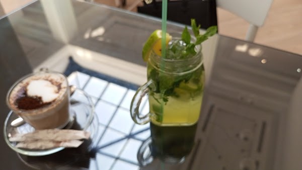 Table F café resto 3