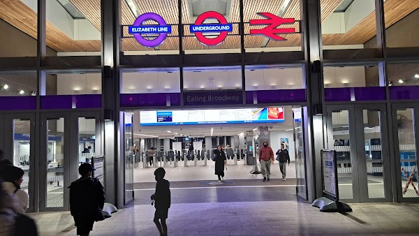Ealing Broadway station