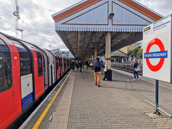 Ealing Broadway station 2