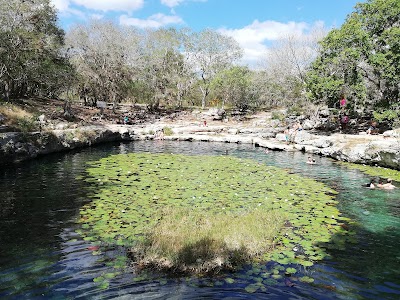 Cenote Xlacah