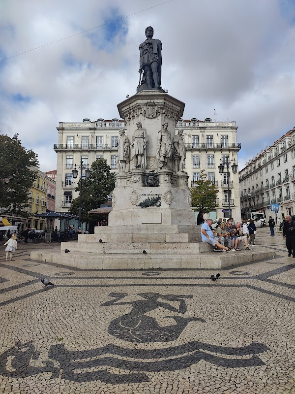 Largo do Chiado 1