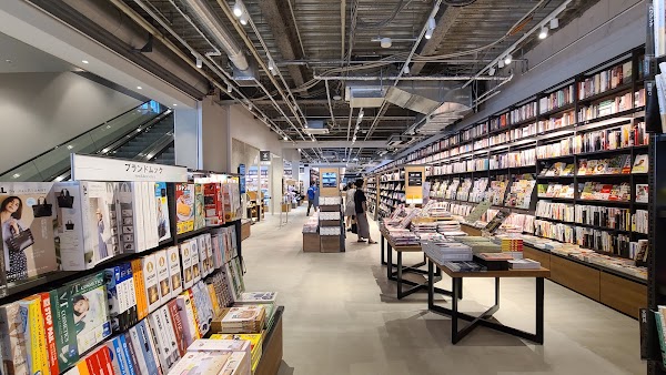 A PIT Autobacs Kyoto Shijo 4