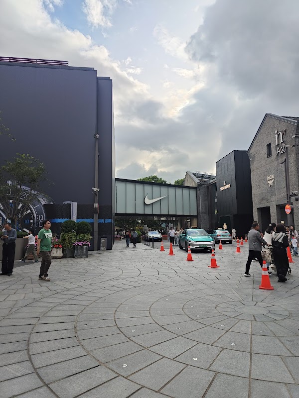 Hubin Road 4
