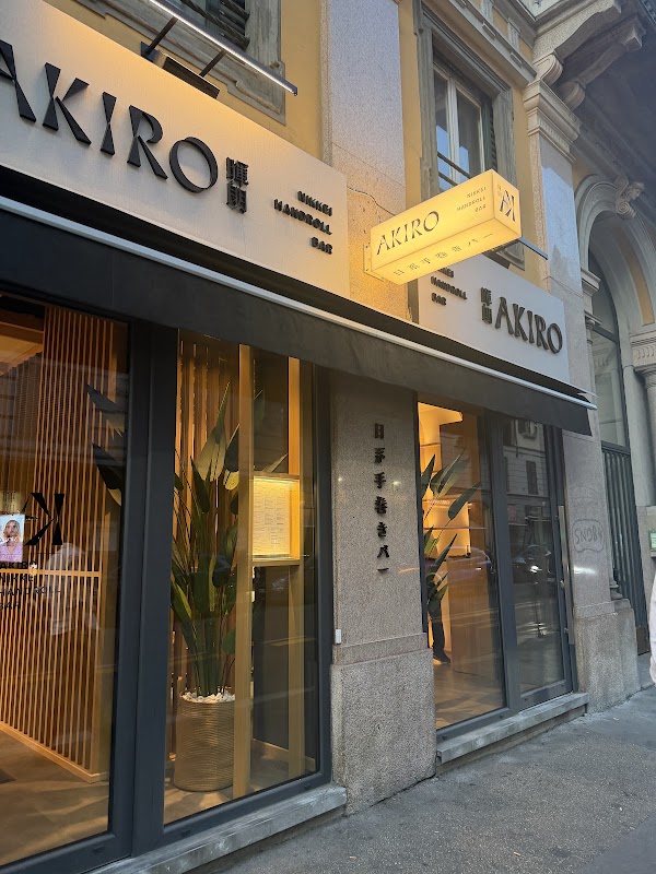 Akiro Hand Roll Bar 2