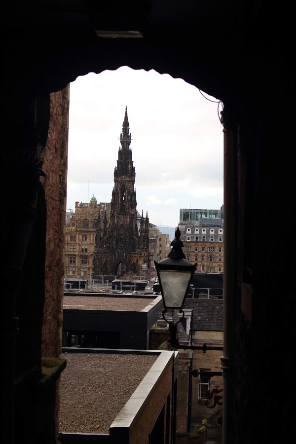 Advocate's Close 4
