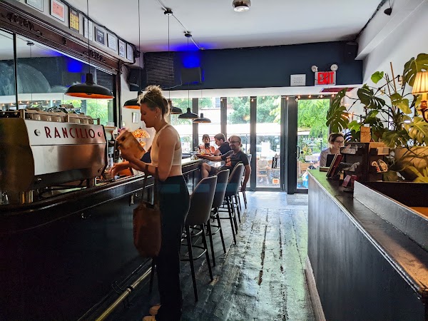 Book Club Bar 2