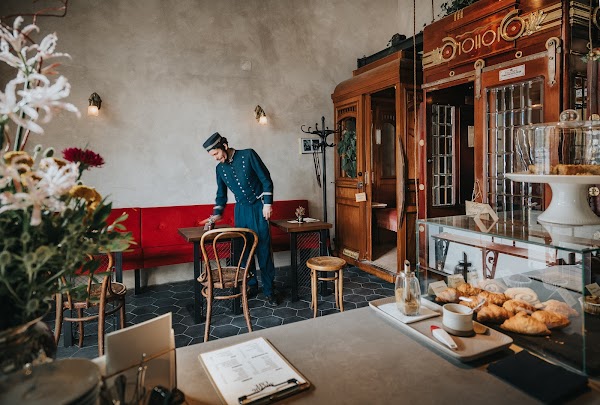 Aufzug Café