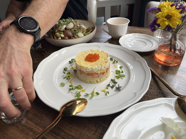 DACHA Kitchen & Bar 4
